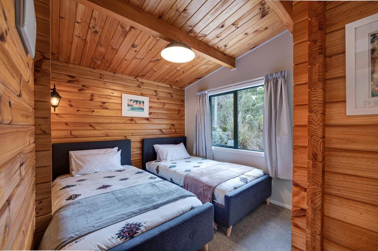 Alpine Hideaway - 2 Bedroom Closeburn Luaran gambar